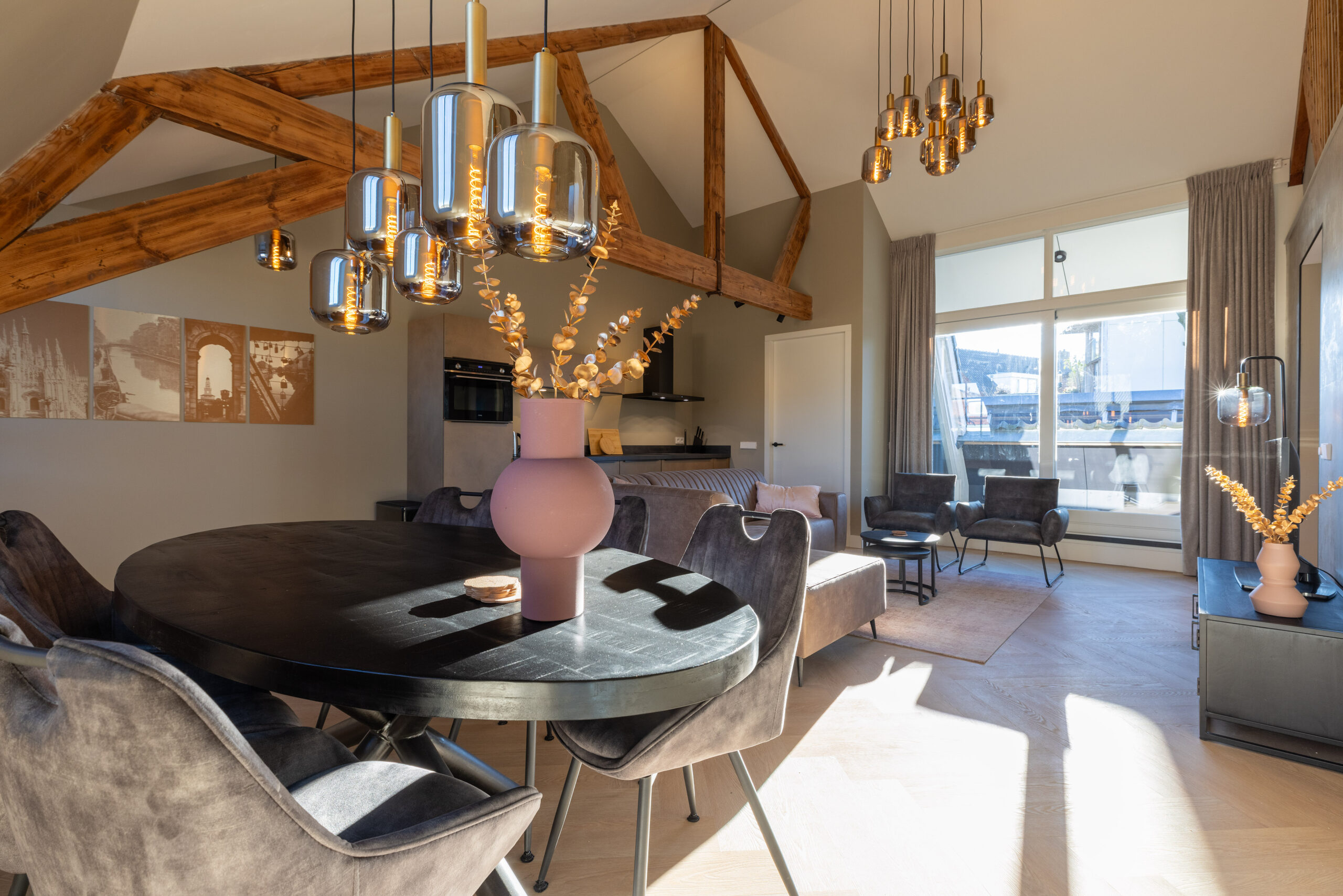 Stadsboerderij Hilversum, herbestemming naar luxe appartementen door Harmonische Architectuur te Arnhem