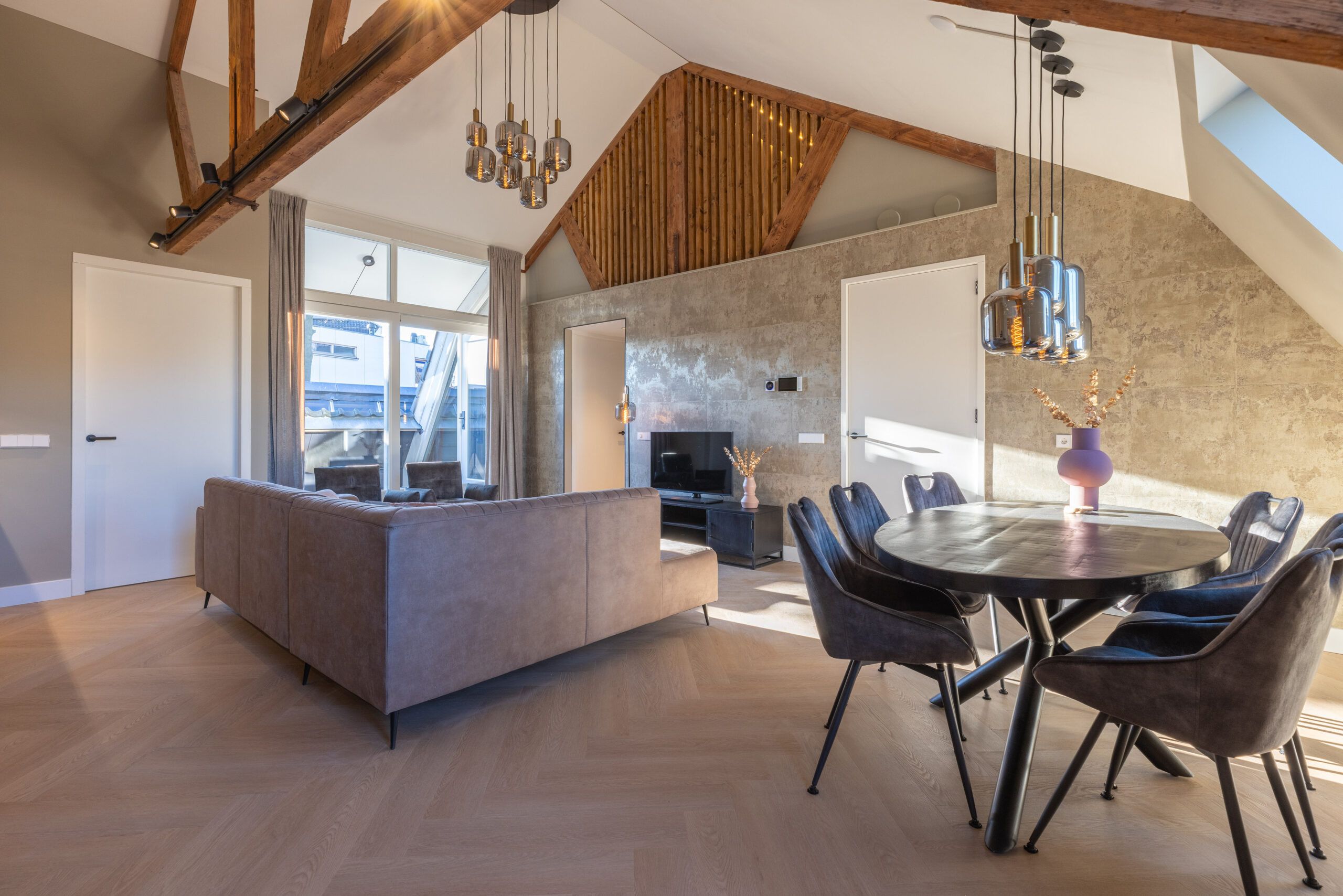 Stadsboerderij Hilversum, herbestemming naar luxe appartementen door Harmonische Architectuur te Arnhem